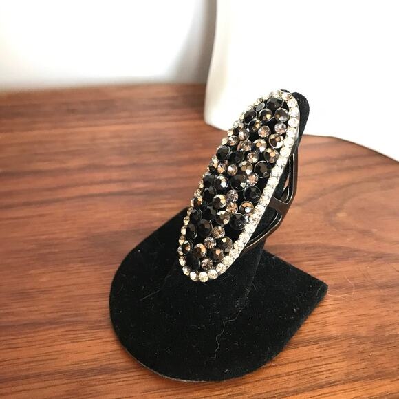 Massive bling bling gray black rhinestone stretchy ring - Picture 4 of 8